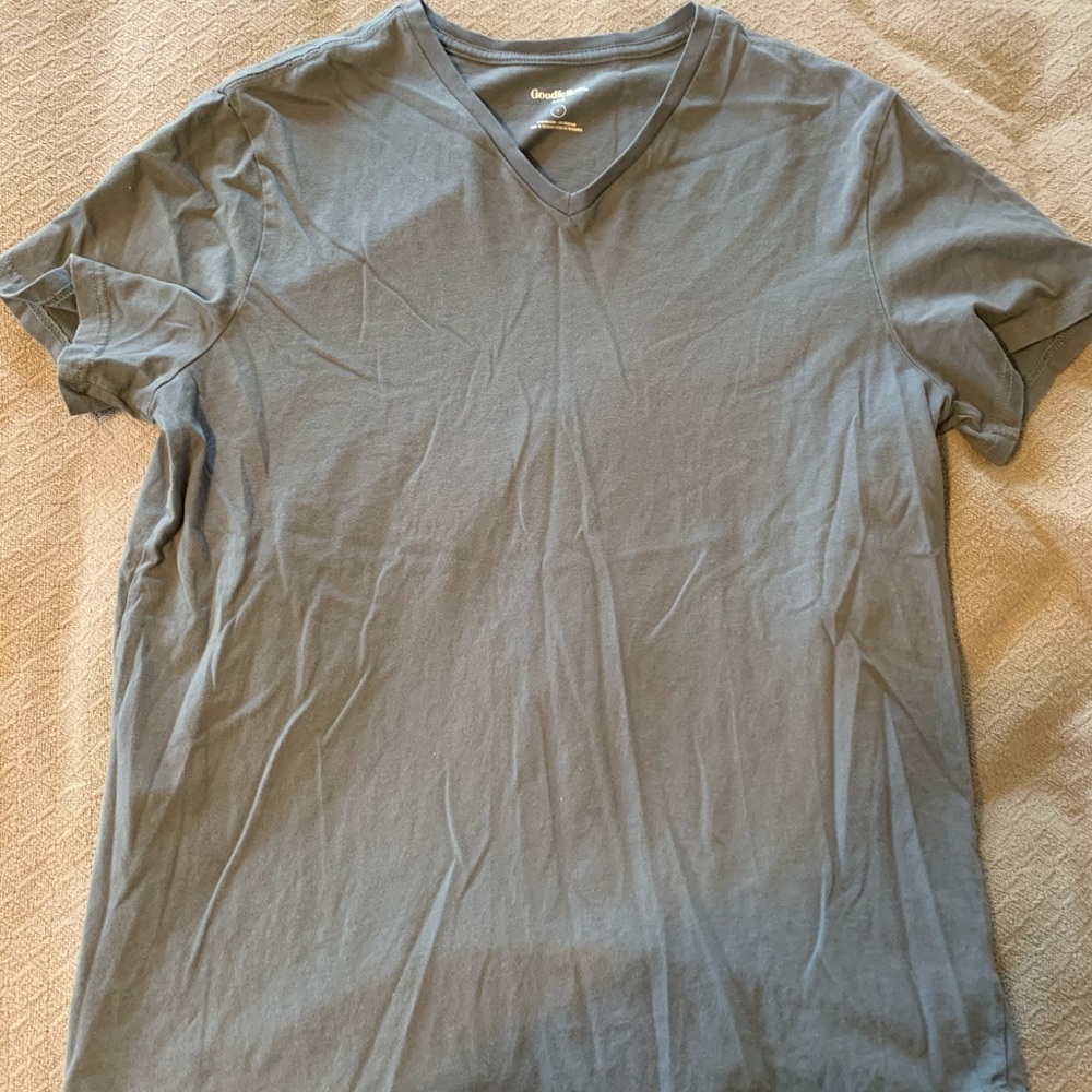 Men’s v neck shirt sleeve t shirt